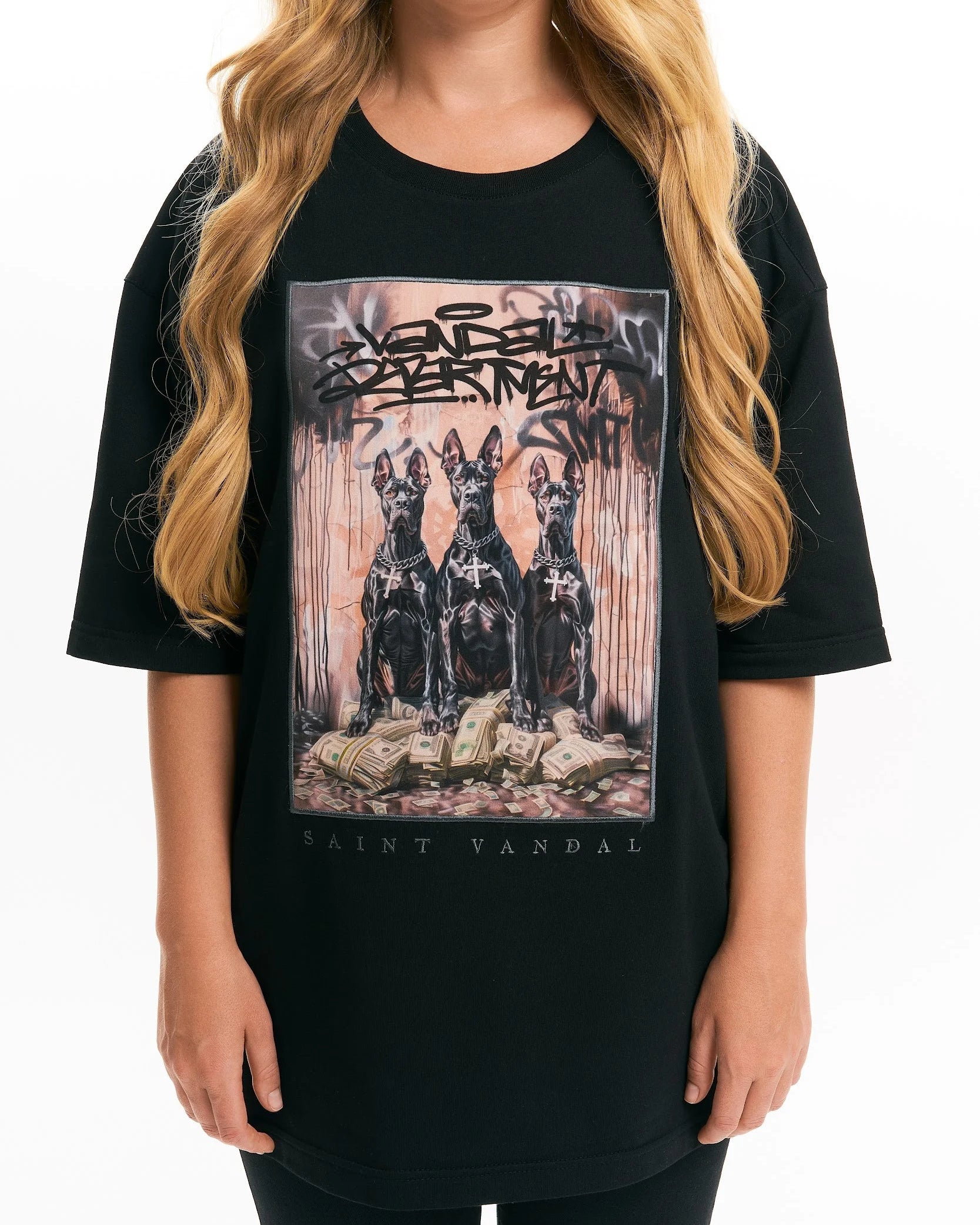 T-shirt “Capital Is Protected” Black