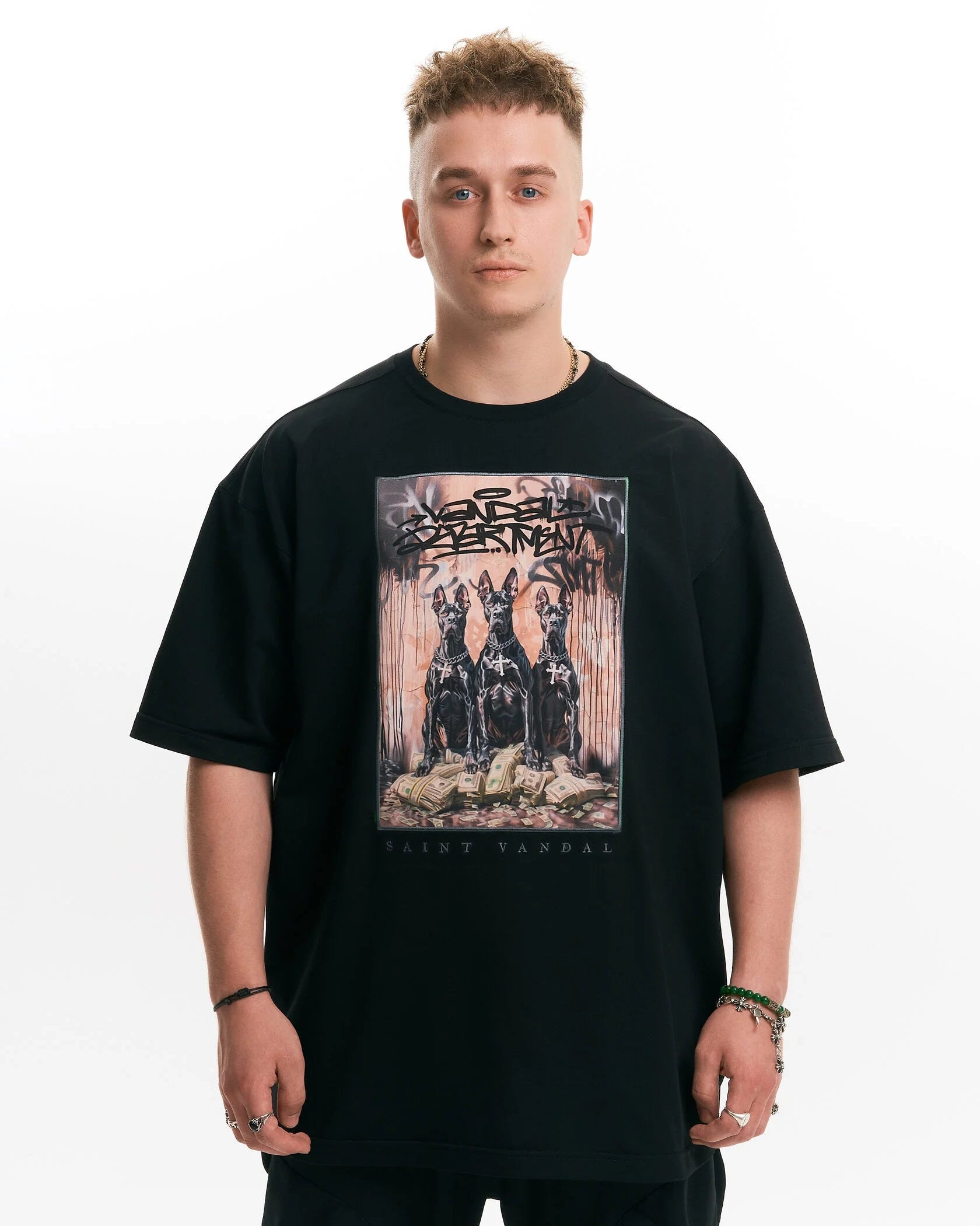 T-shirt “Capital Is Protected” Black