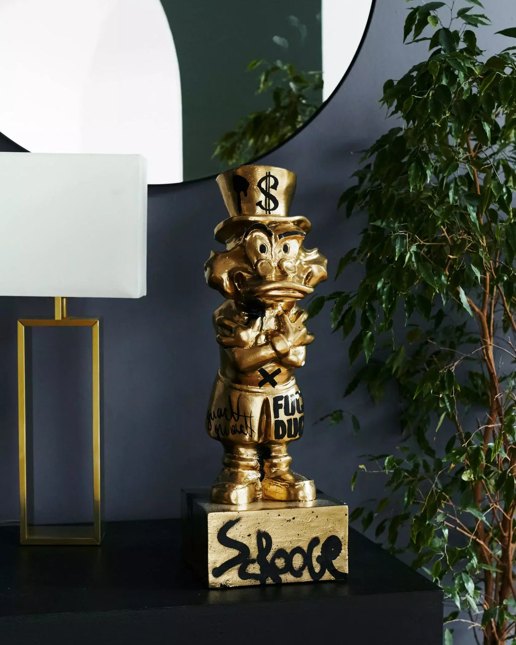 Sculpture “Scrooge”